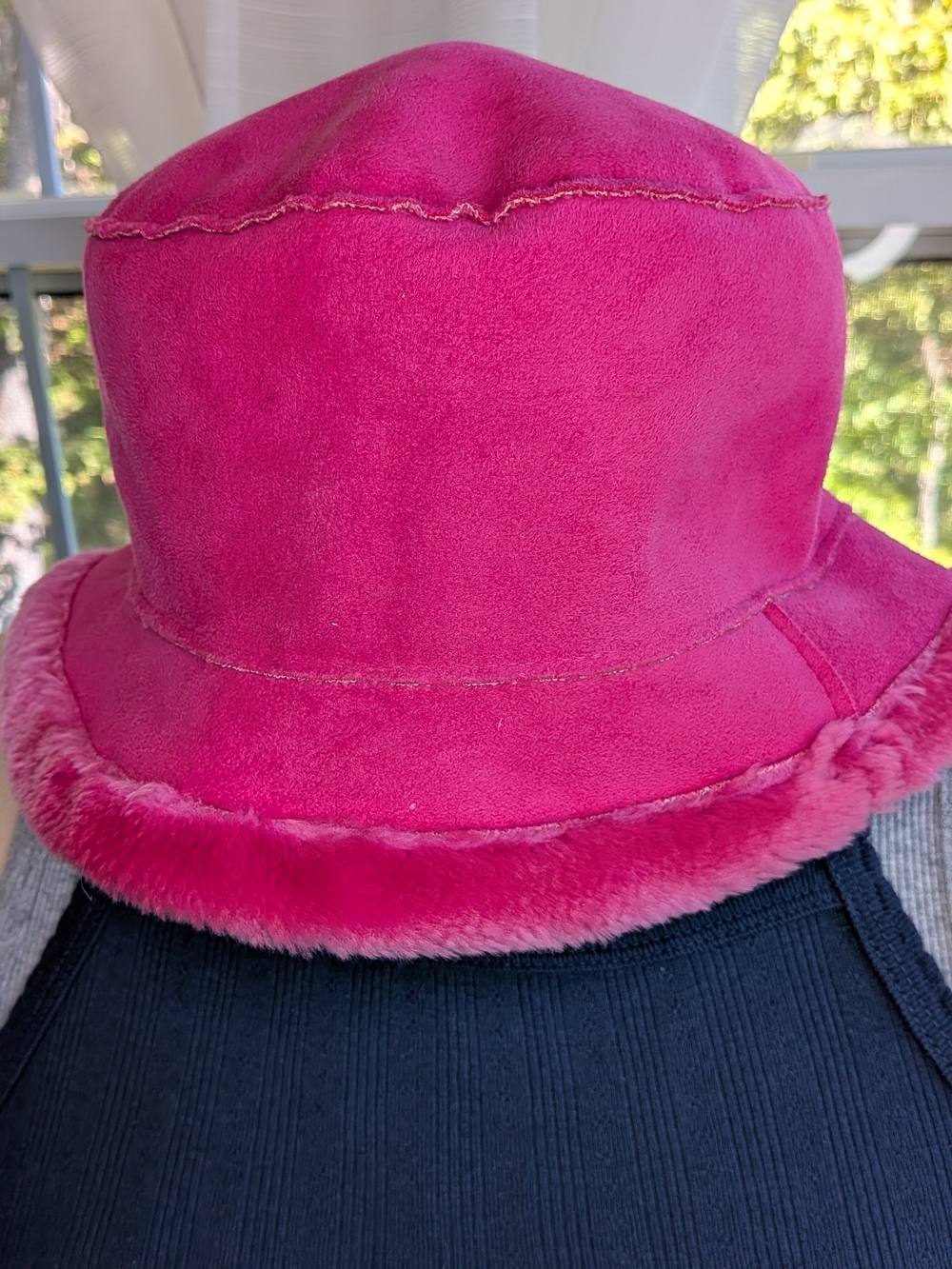 Vintage Hot Pink Faux Suede Shearling Bucket Hat Plush Fur Trim Y2K Winter Cap